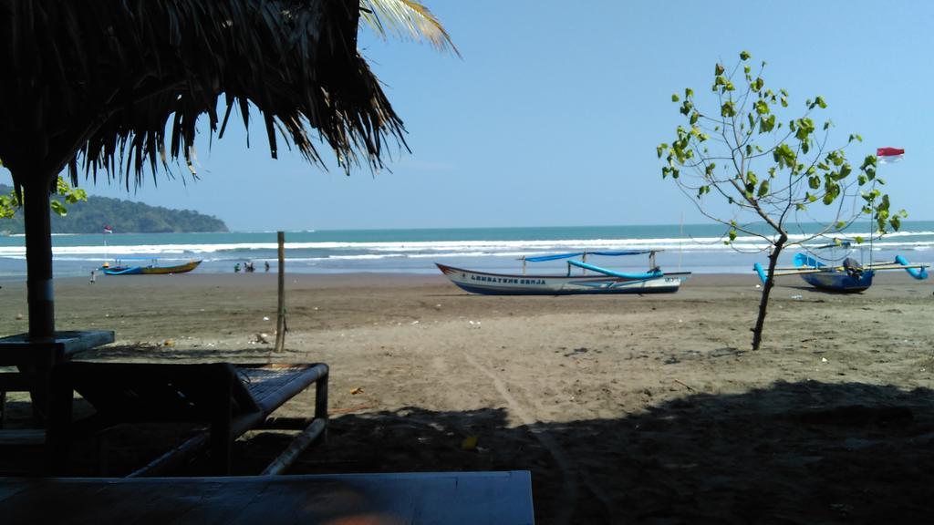 Mini Tiga Homestay Pangandaran Exterior foto